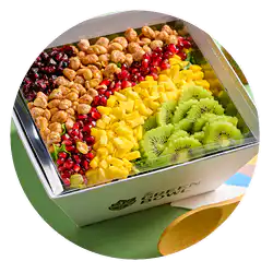 Chickpea, corn and kiwi salad in a Green Bowl box
